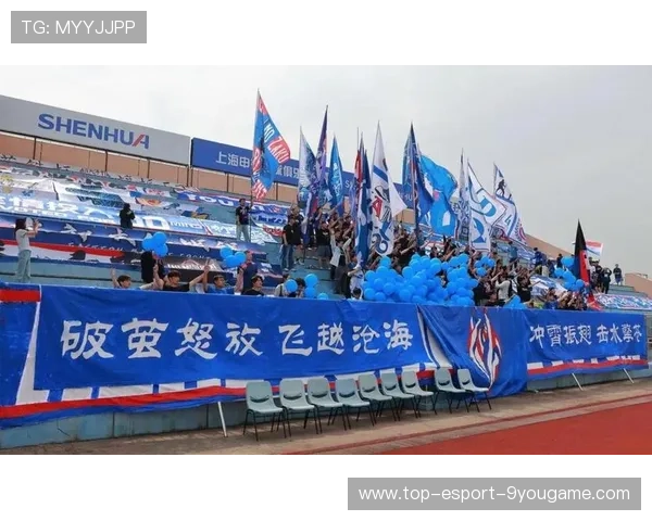 上海申花拉唐前场高位抢断快速反击：点燃绿茵场的战术艺术